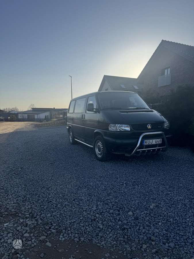 Volkswagen Multivan - 1
