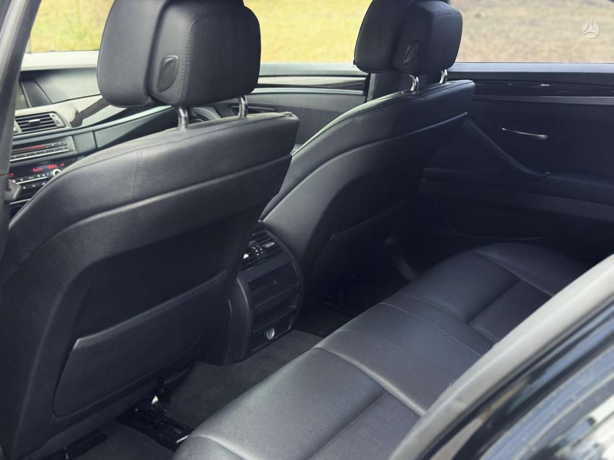 BMW 528, 2.0 l., Седан