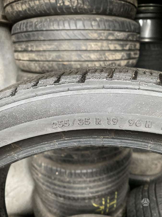 Continental, vasarinės 255/35 R19