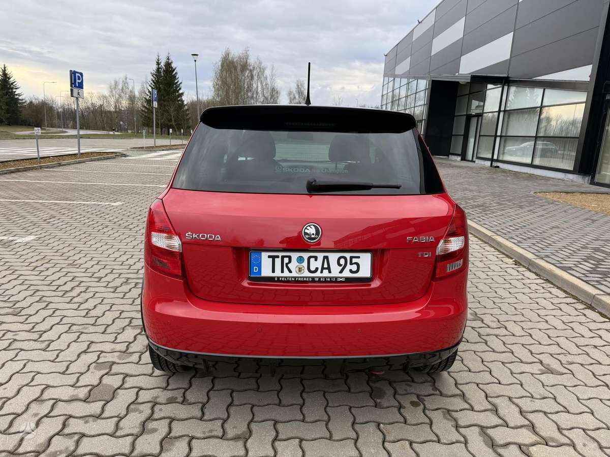 Škoda Fabia - 11
