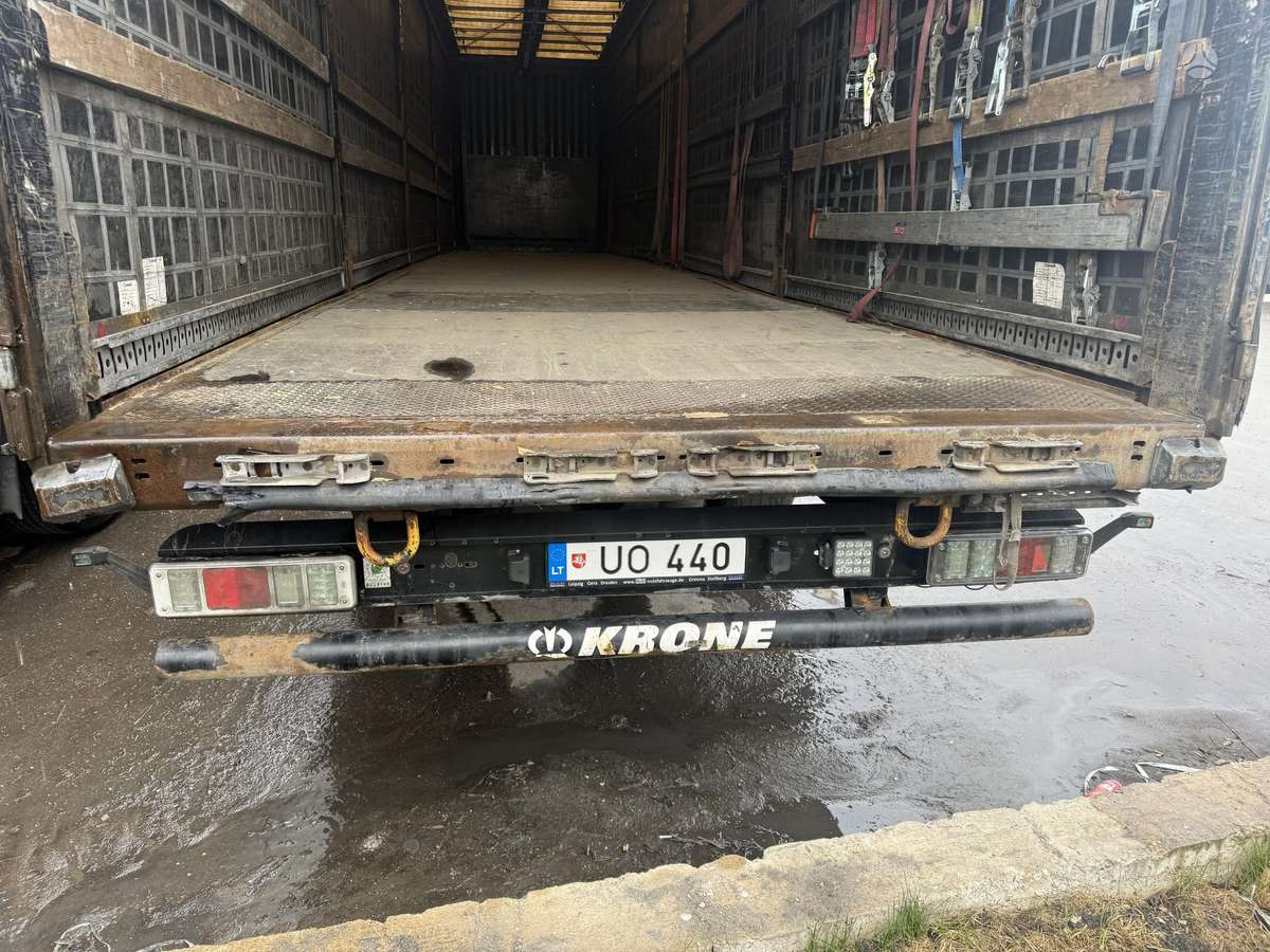 Krone MEGA 100 M3, curtain / tarpaulin