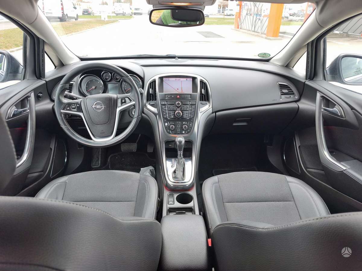 Opel Astra, 2.0 l., hatchback