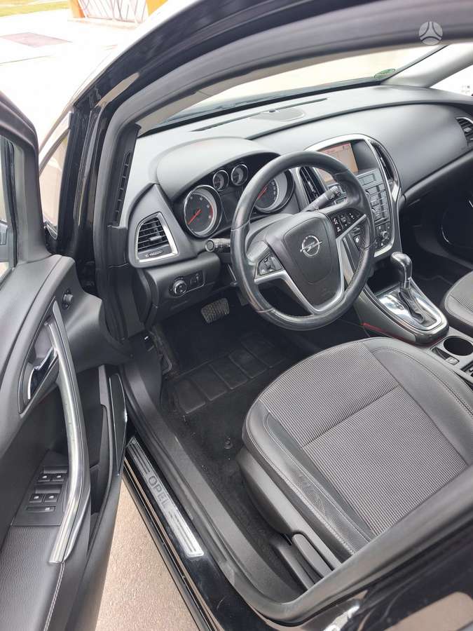Opel Astra, 2.0 l., hatchback
