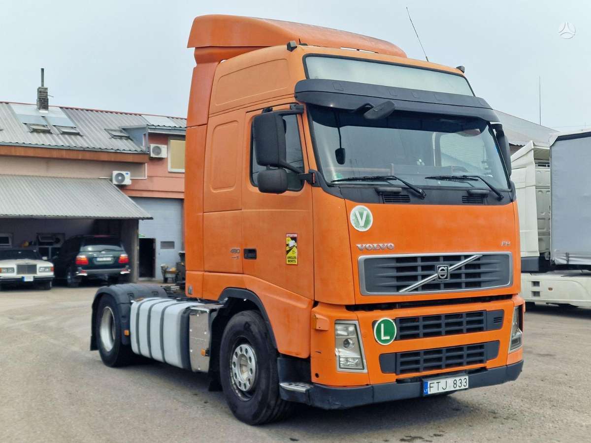 Volvo FH 480, double sleeper