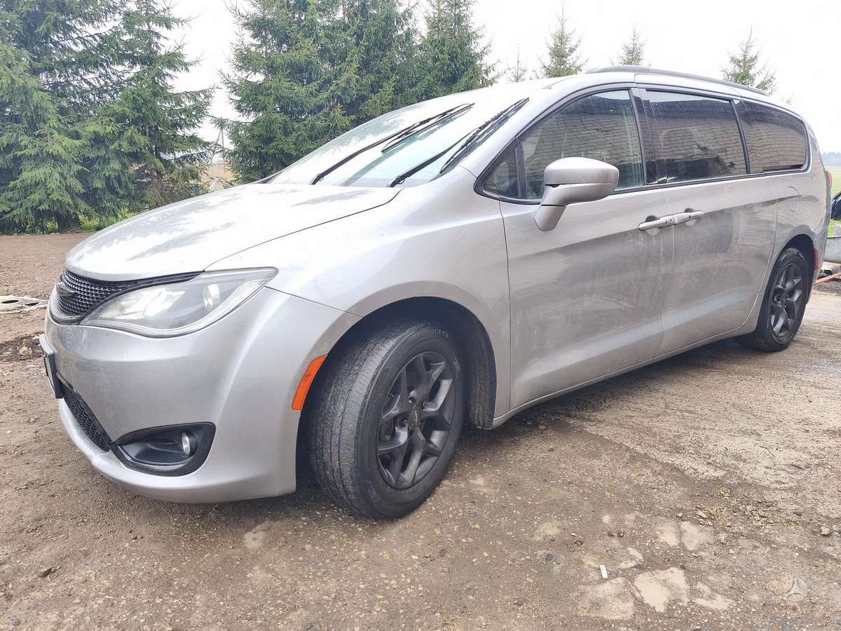 Chrysler Pacifica