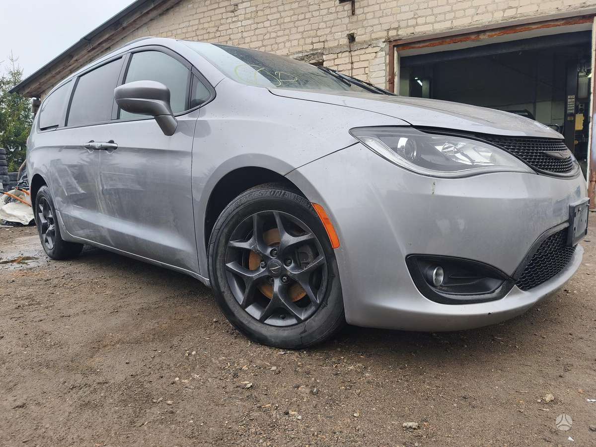 Chrysler Pacifica