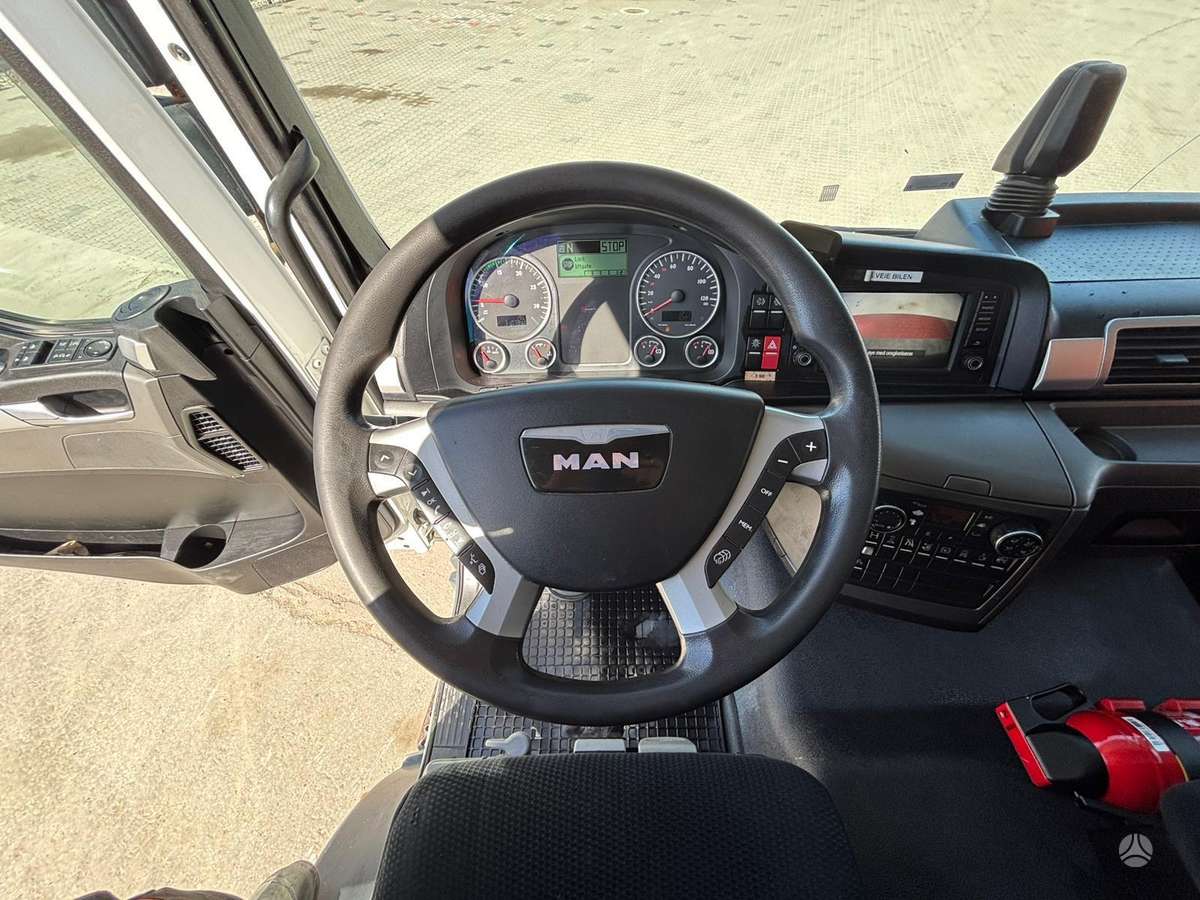 MAN TGM 15.290 4x2, box trucks / box vans
