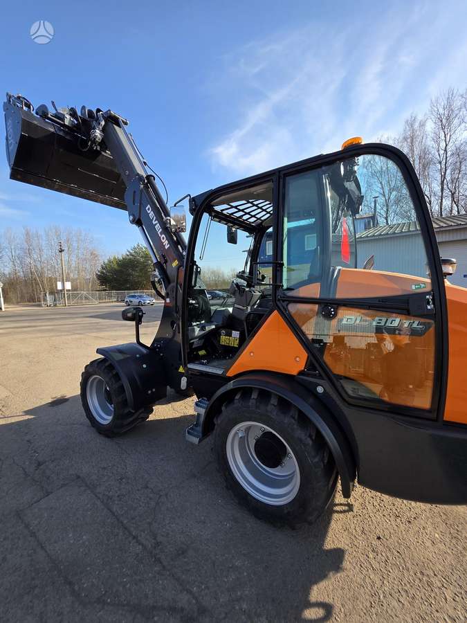 -Kita- Develon DL80TL-7, self-propelled loaders