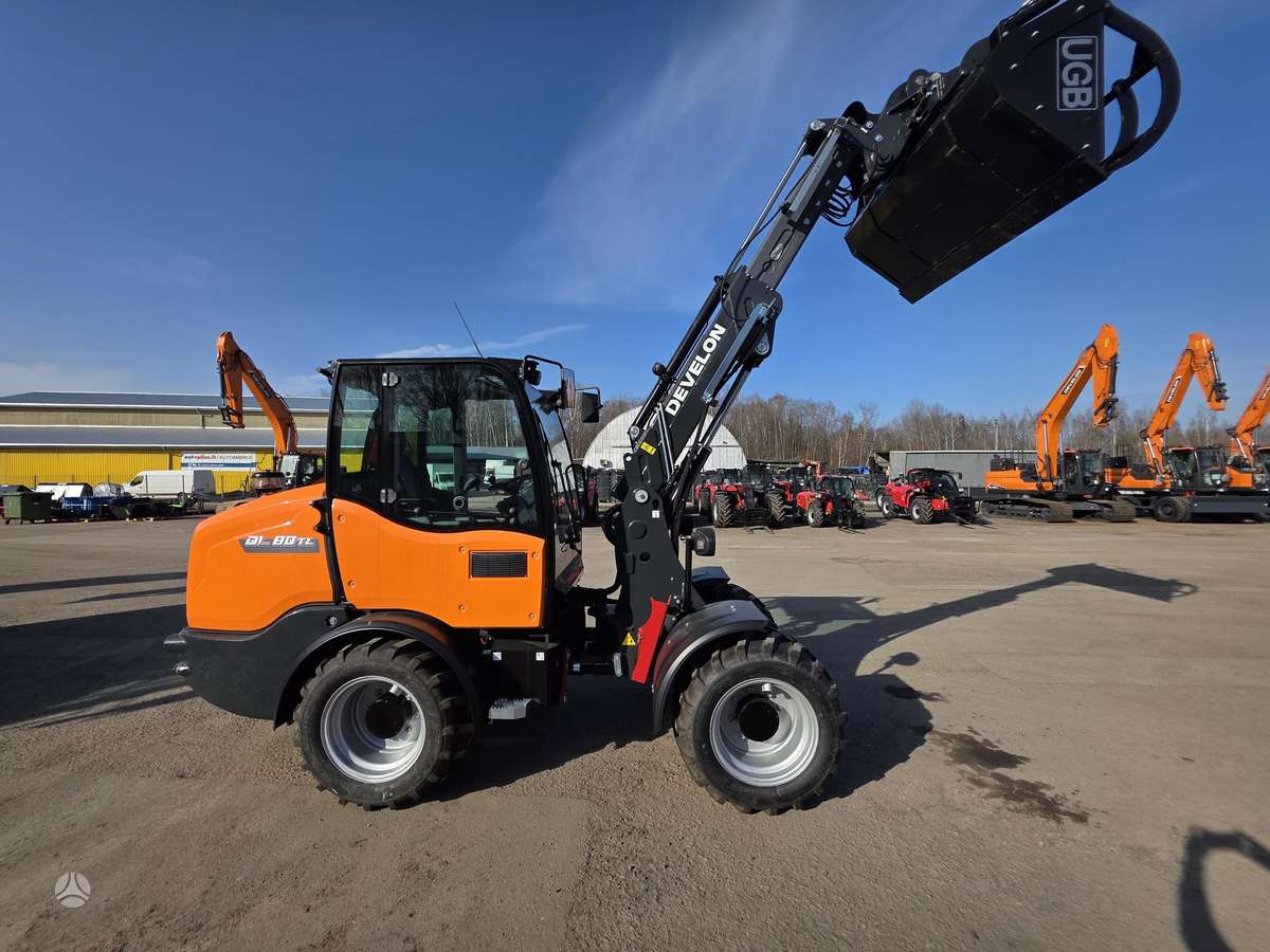 -Kita- Develon DL80TL-7, self-propelled loaders