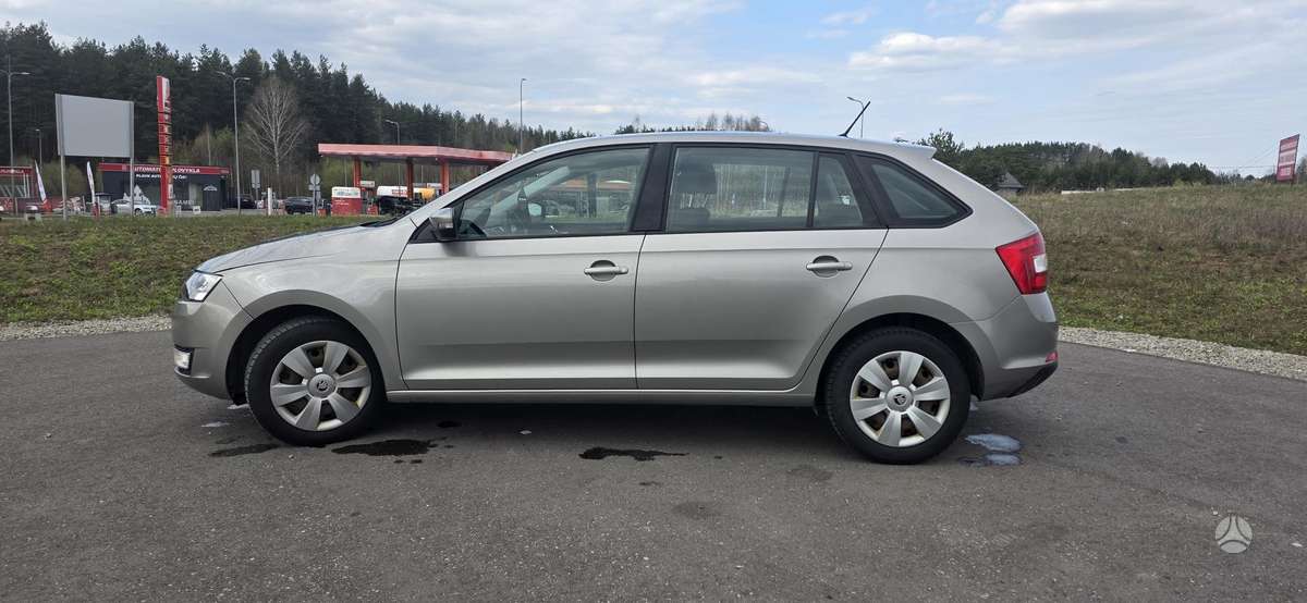 Skoda Rapid, 1.2 l., Хэтчбек