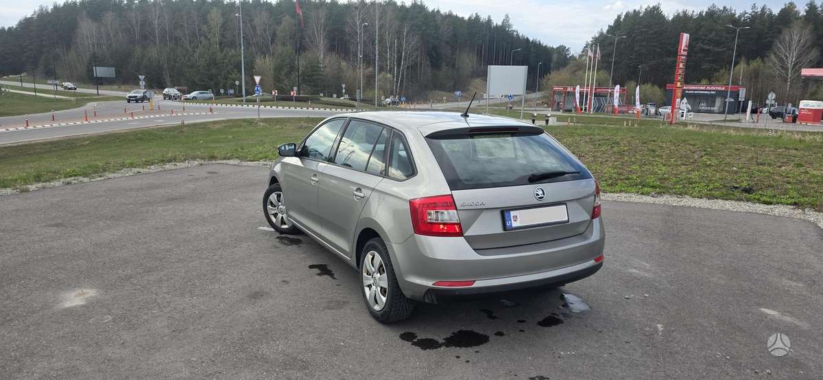 Skoda Rapid, 1.2 l., Хэтчбек