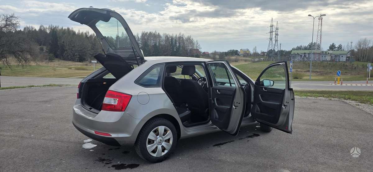 Skoda Rapid, 1.2 l., Хэтчбек
