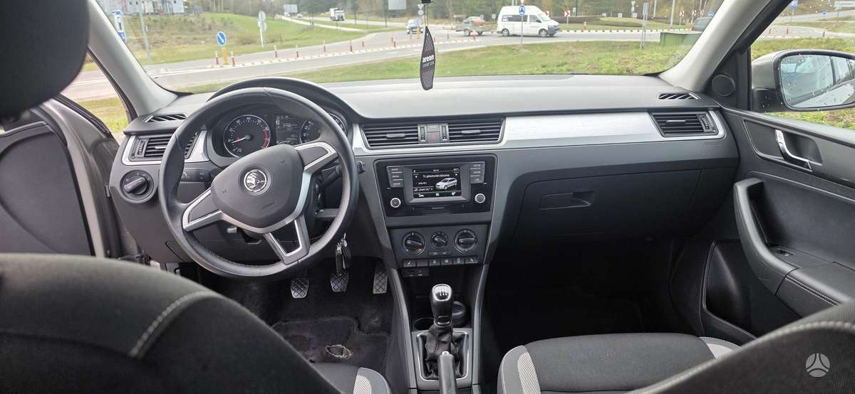 Skoda Rapid, 1.2 l., Хэтчбек