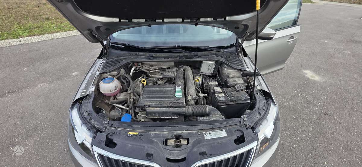 Skoda Rapid, 1.2 l., Хэтчбек