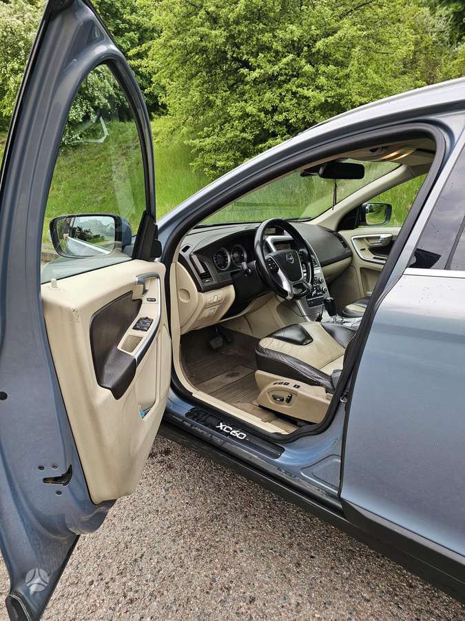 Volvo XC60 - 3