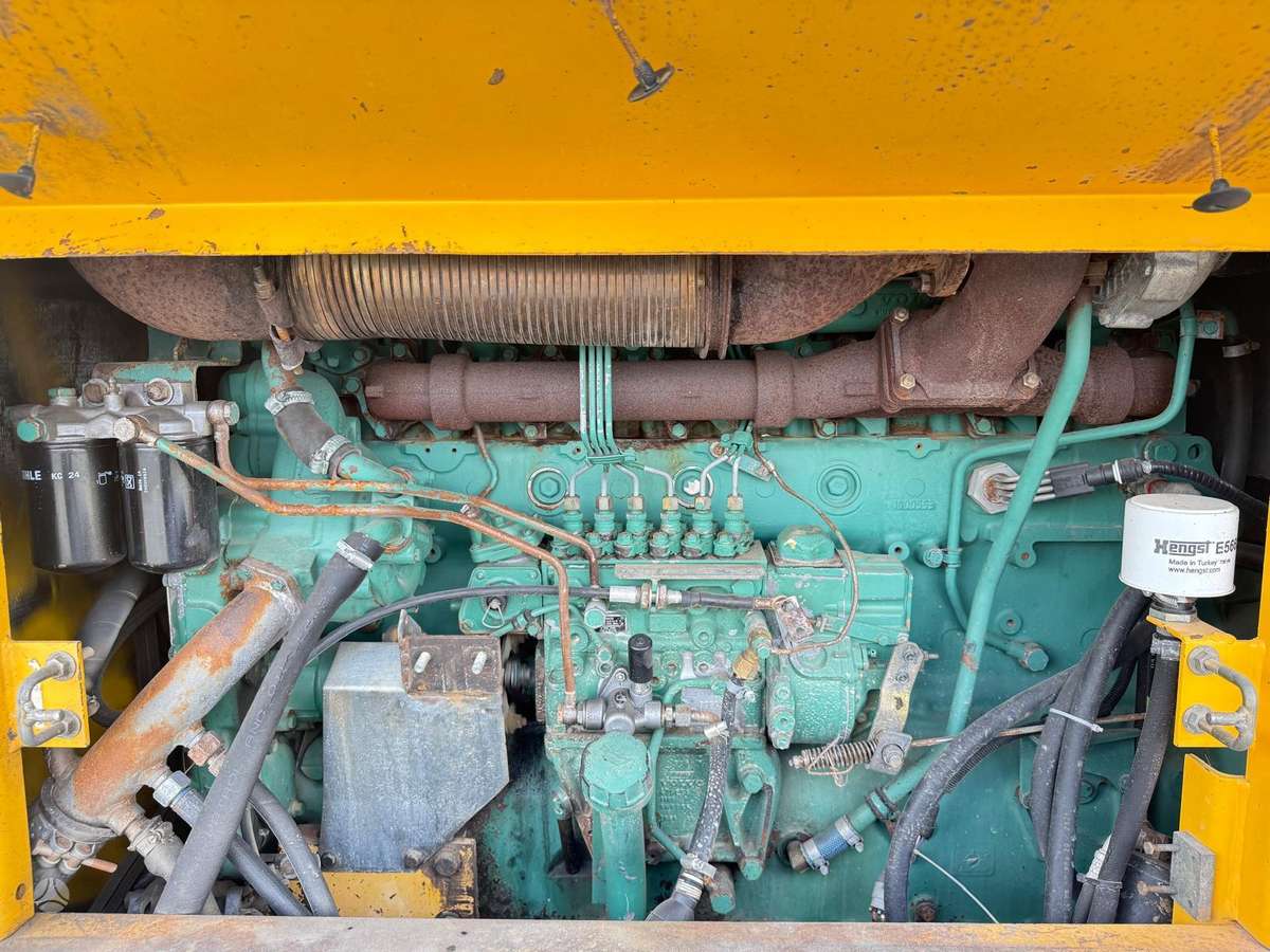 Volvo L180C, frontal loader