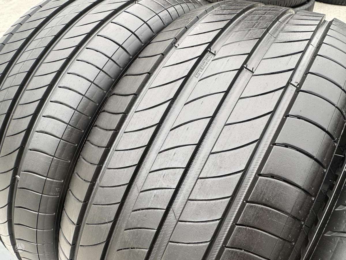 Pirelli Primacy 4, летние 225/40 R18