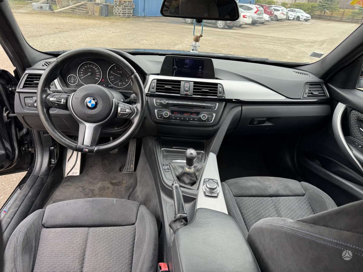BMW 320, 2.0 l., Седан