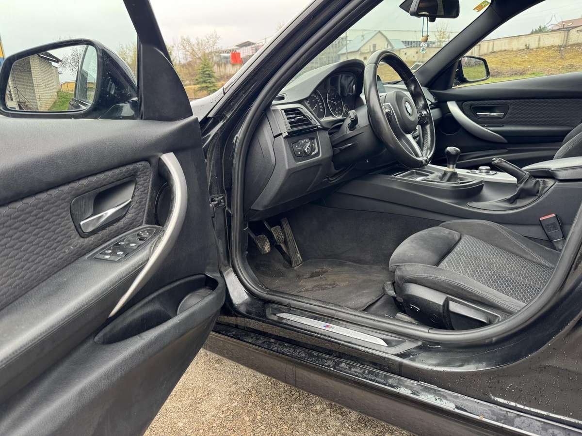 BMW 320, 2.0 l., Седан