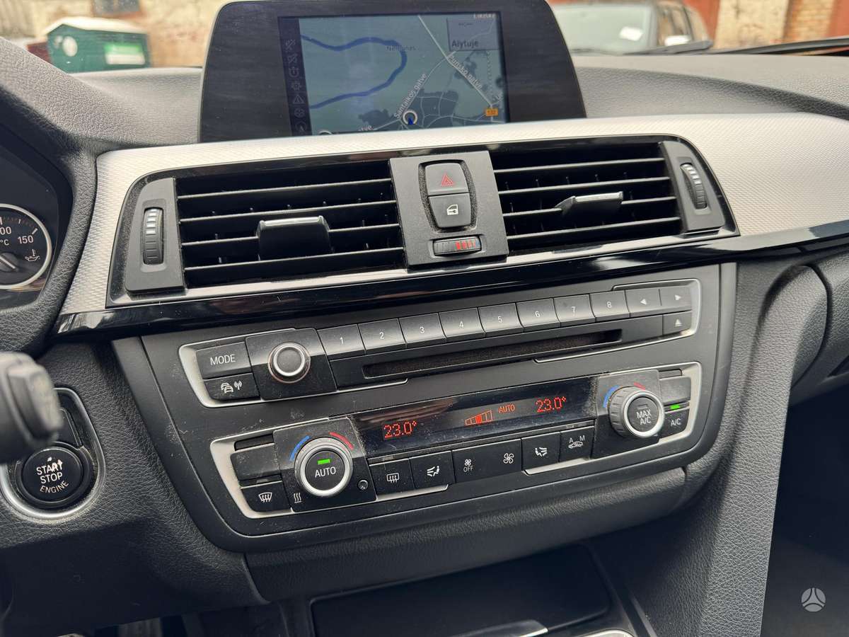 BMW 320, 2.0 l., Седан