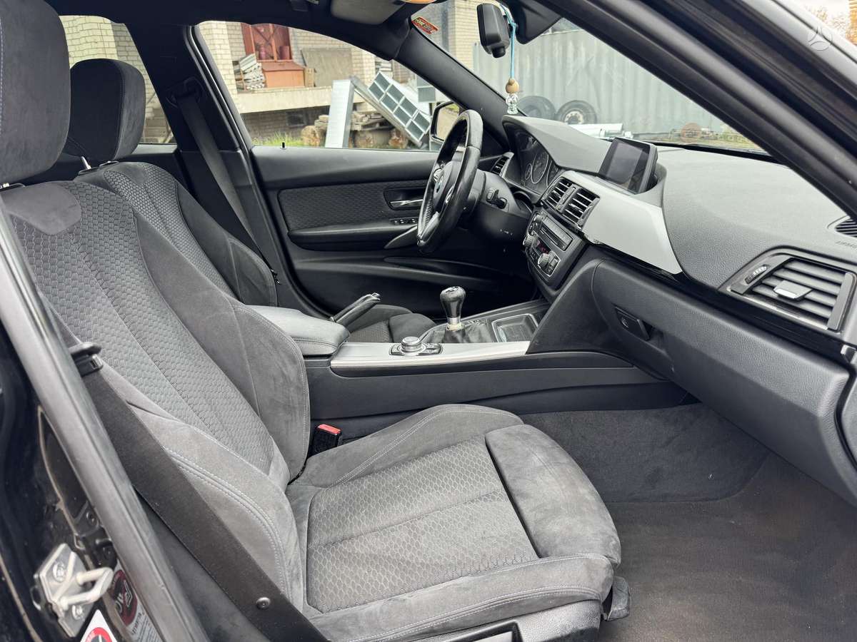 BMW 320, 2.0 l., Седан