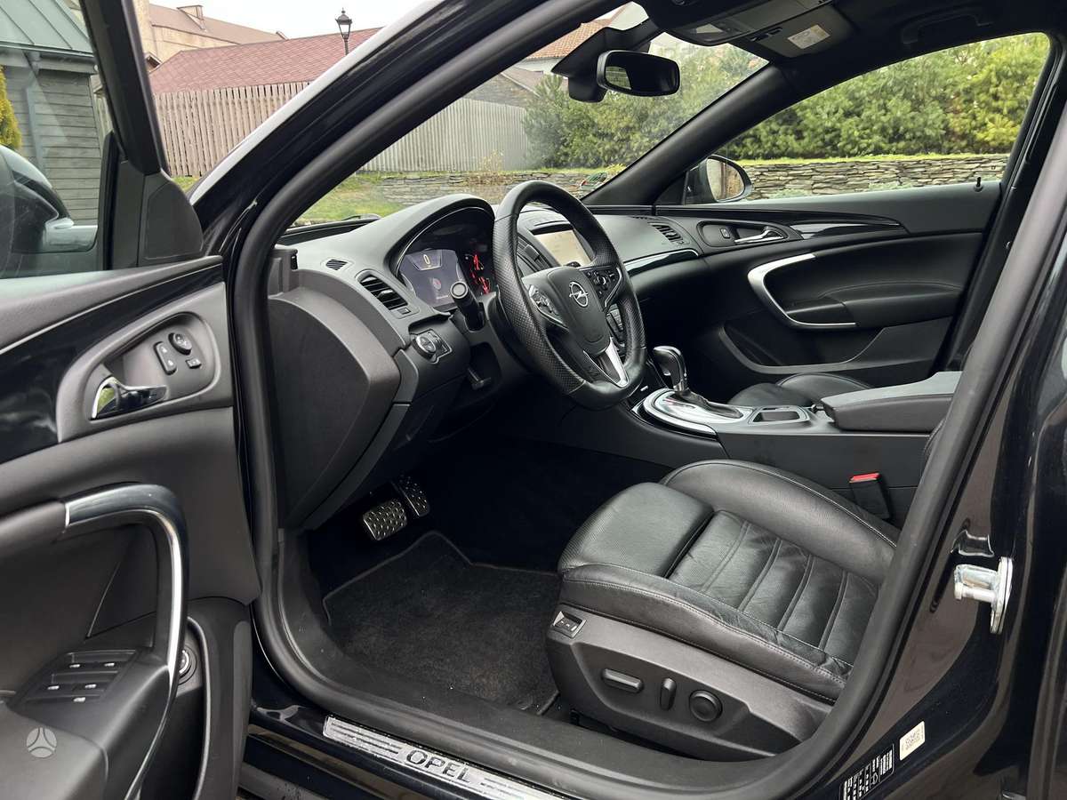 Opel Insignia, 2.0 l., Универсал
