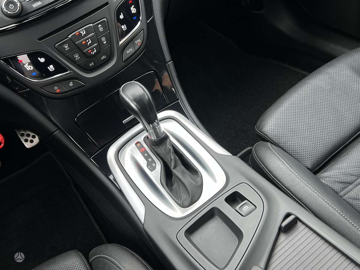 Opel Insignia, 2.0 l., Универсал