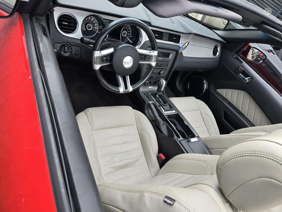 Ford Mustang, 3.7 l., Кабриолет