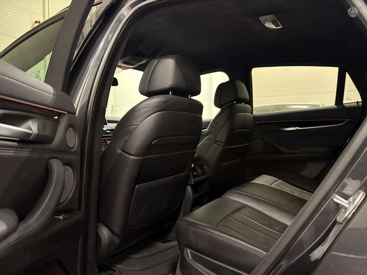 BMW X6, 3.0 l., off-road / crossover