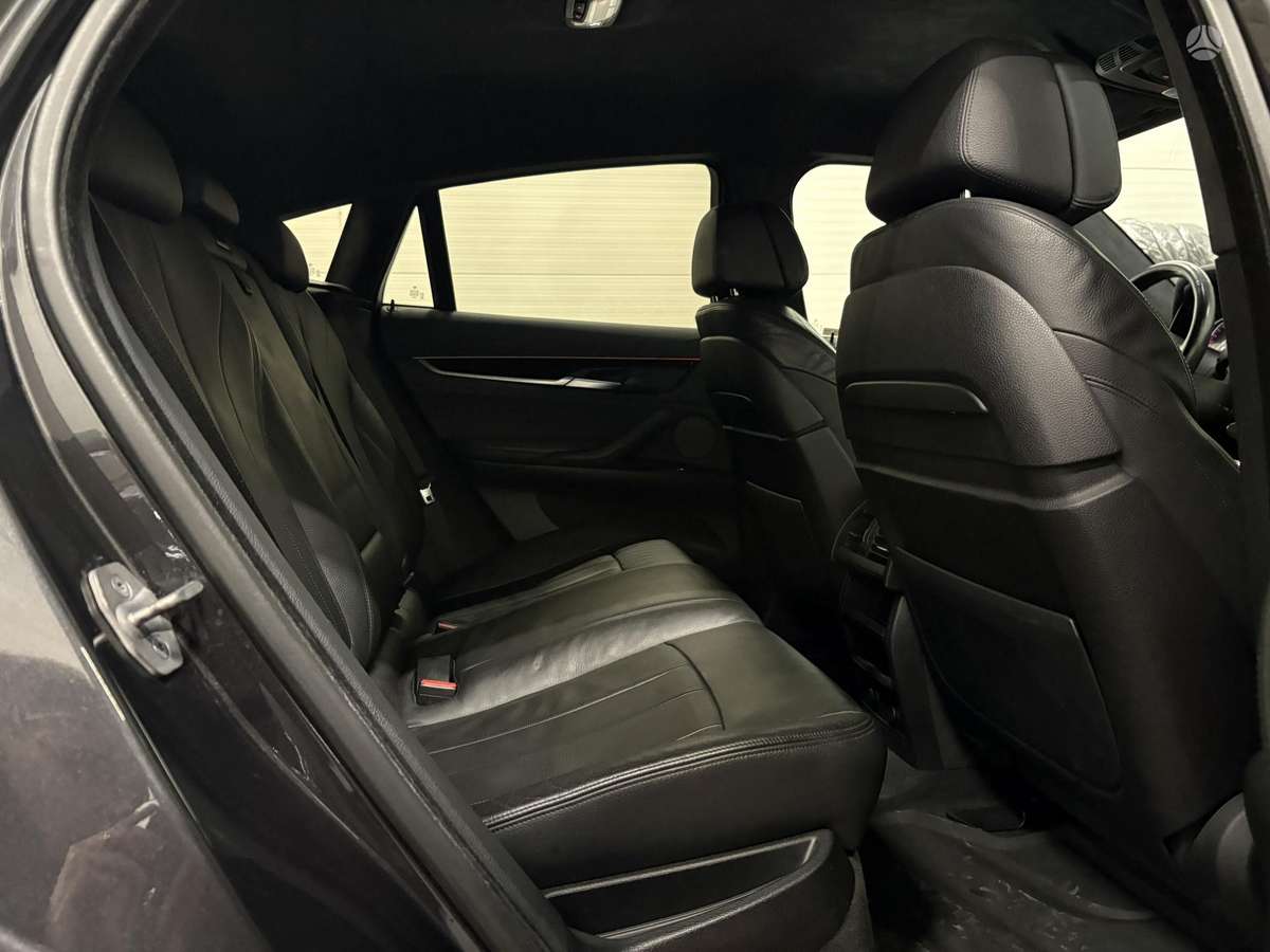 BMW X6, 3.0 l., off-road / crossover