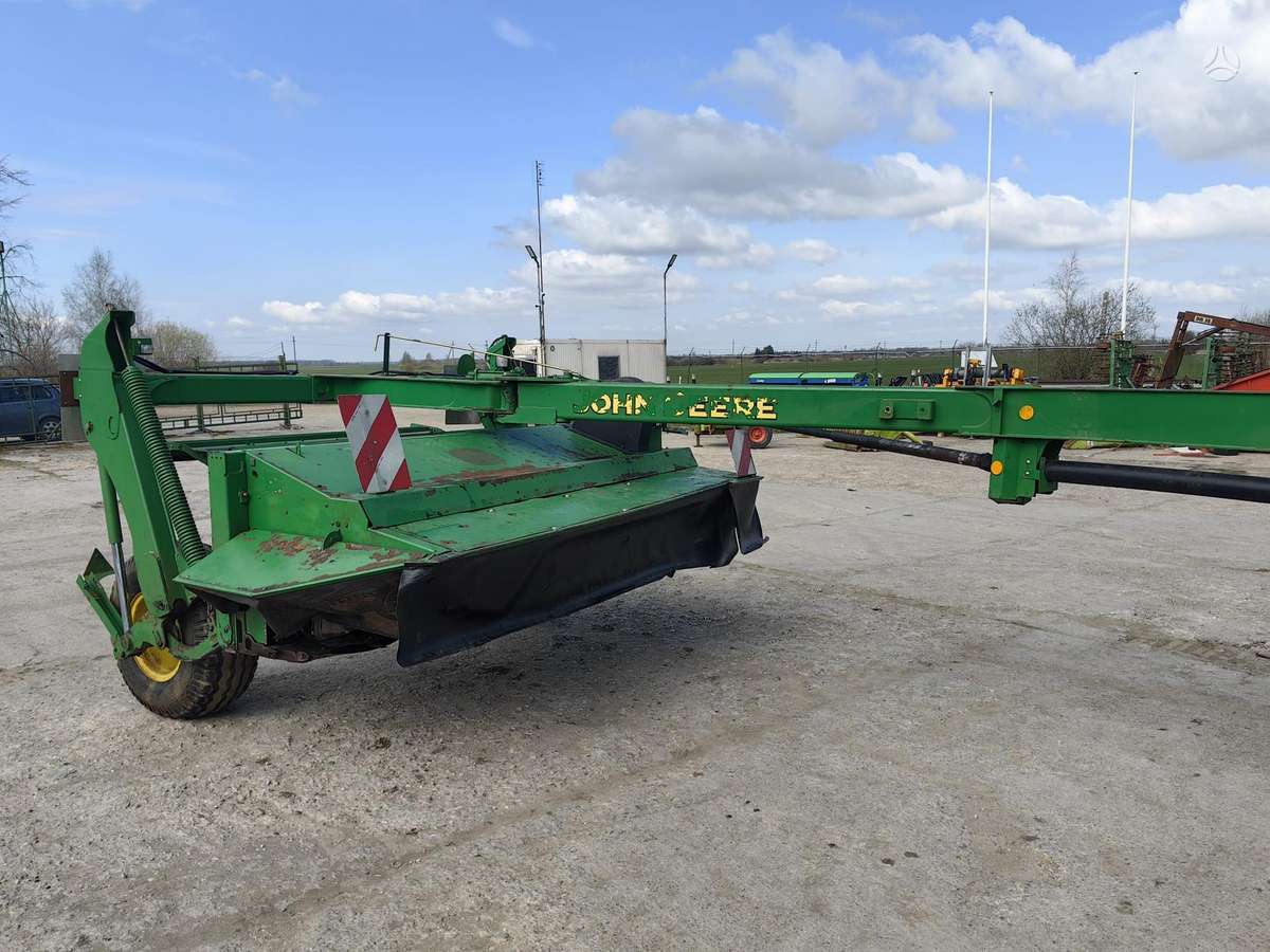 John Deere 530, сенокосилки / измельчители