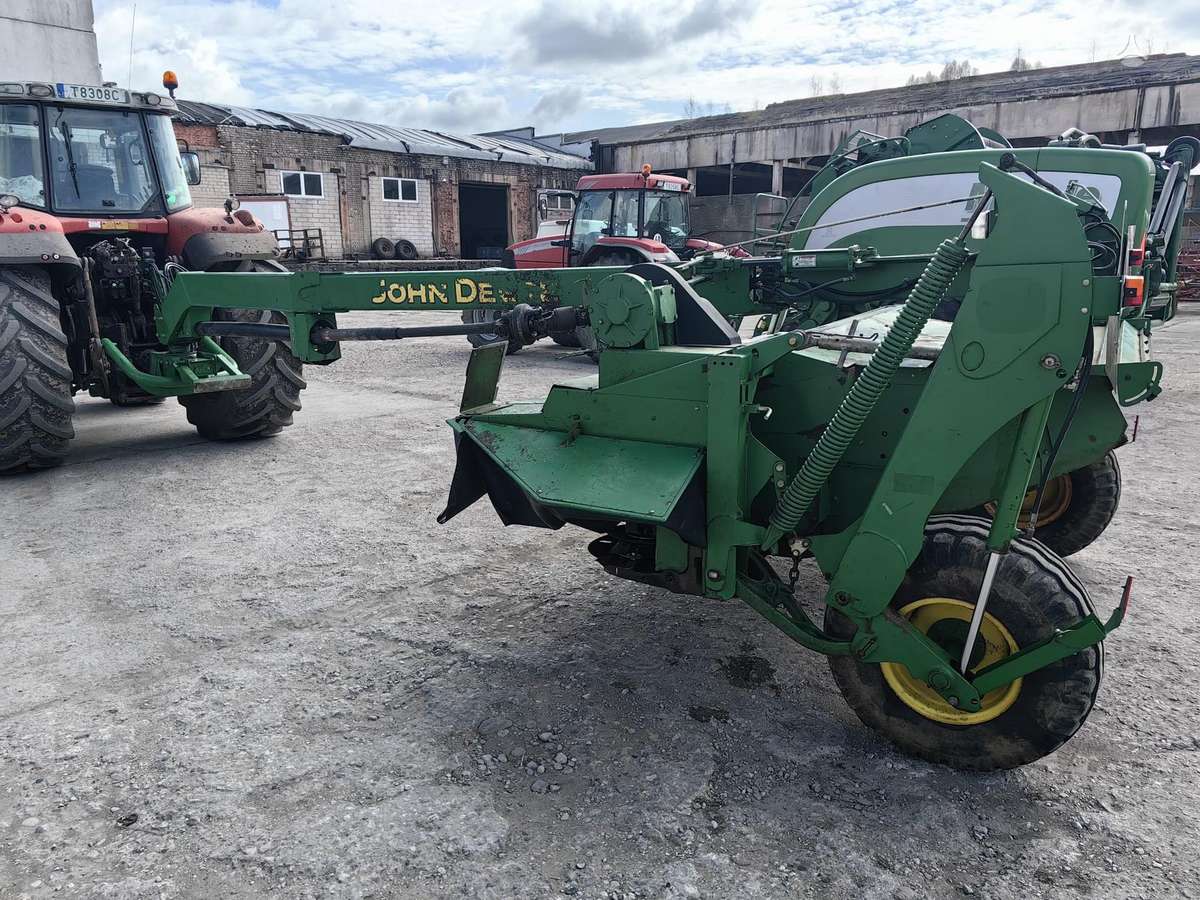 John Deere 530, сенокосилки / измельчители