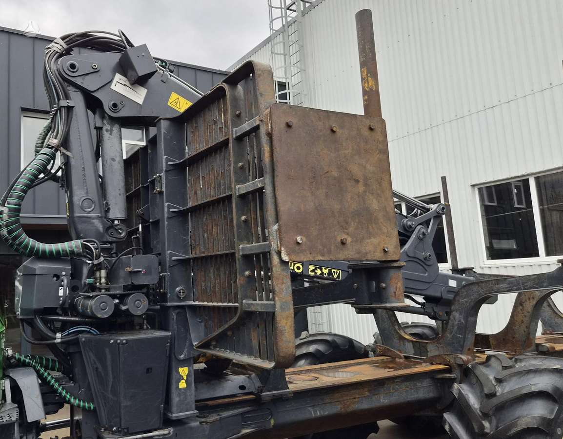John Deere 1510G, forwarders