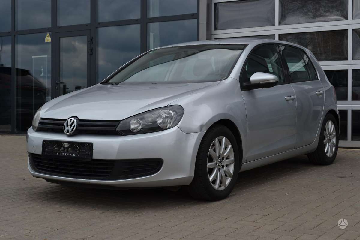 Volkswagen Golf - 2