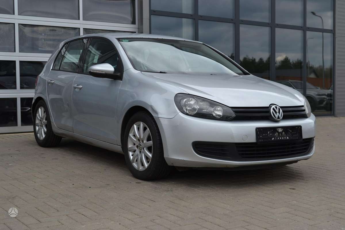 Volkswagen Golf - 4