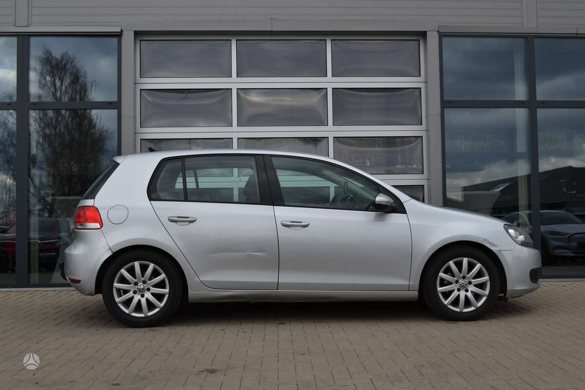 Volkswagen Golf - 5