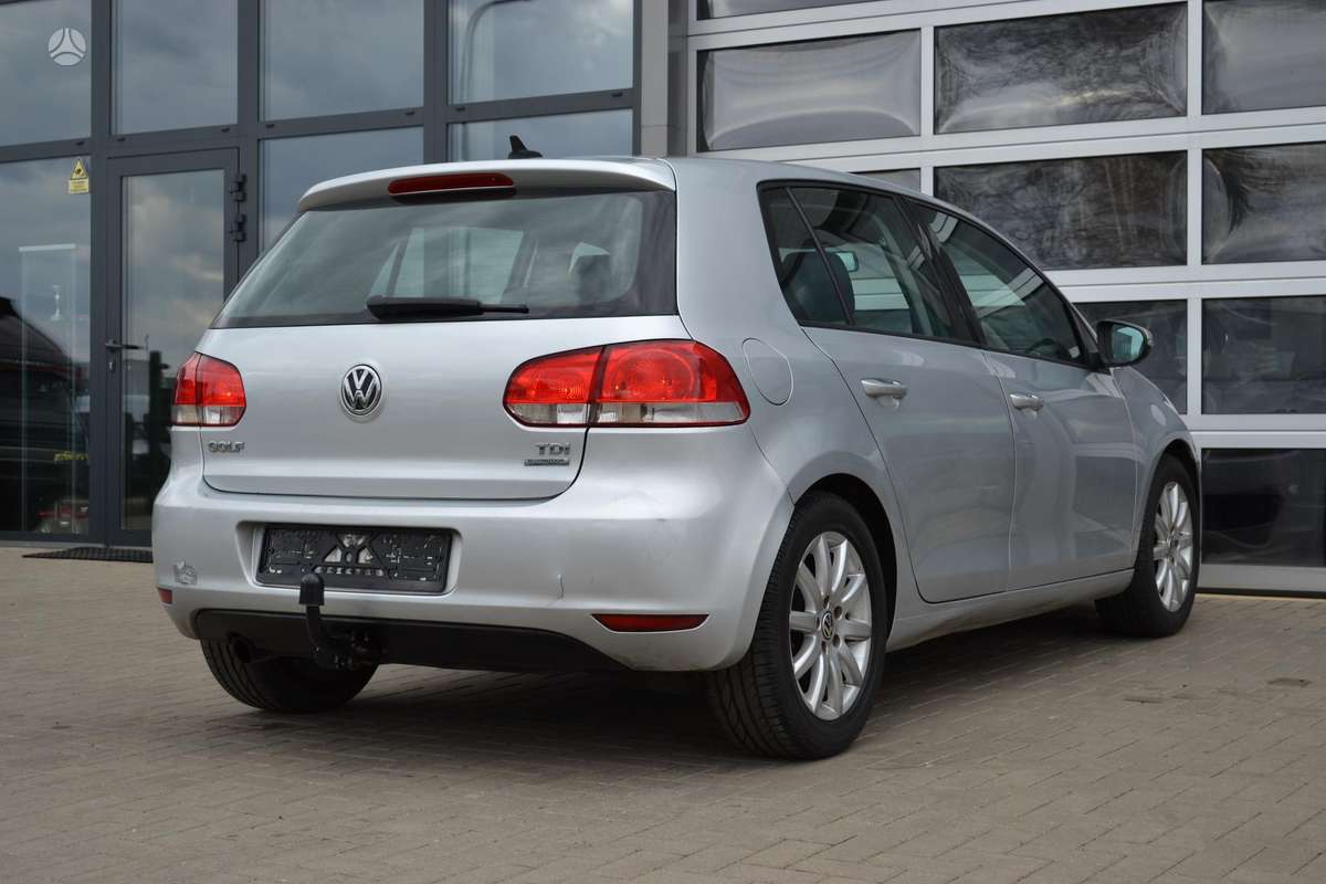 Volkswagen Golf - 9