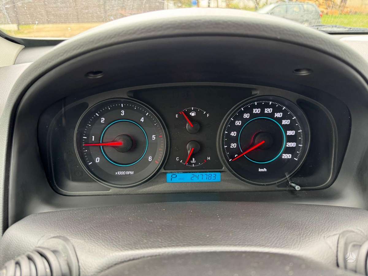 Chevrolet Captiva, 2.2 l., Внедорожник / Кроссовер