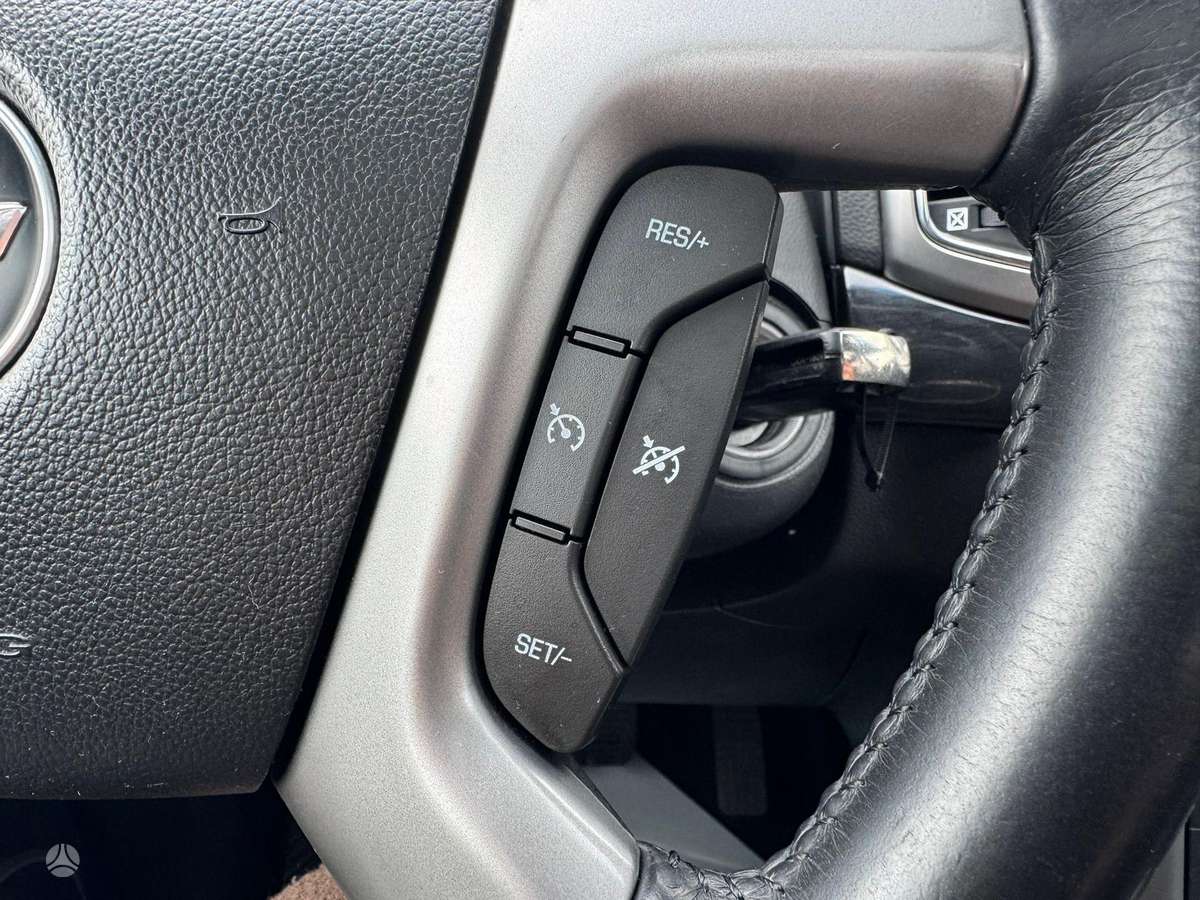 Chevrolet Captiva, 2.2 l., Внедорожник / Кроссовер