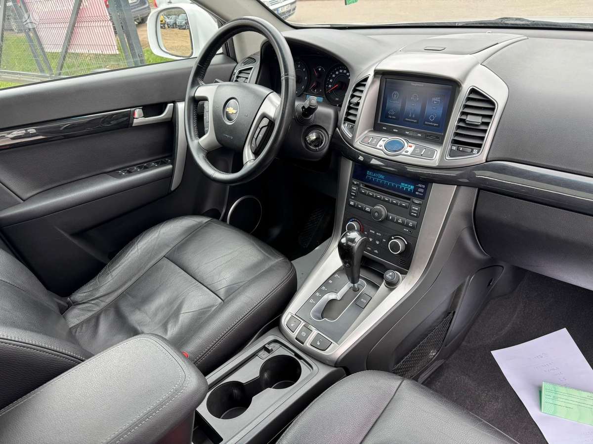 Chevrolet Captiva, 2.2 l., Внедорожник / Кроссовер