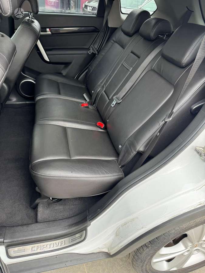 Chevrolet Captiva, 2.2 l., Внедорожник / Кроссовер