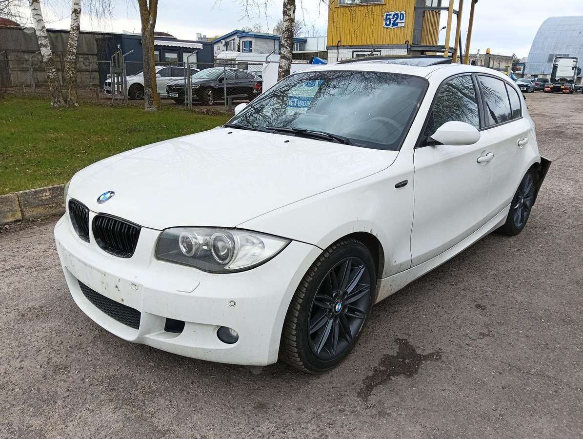 BMW 118, 2.0 l., Хэтчбек