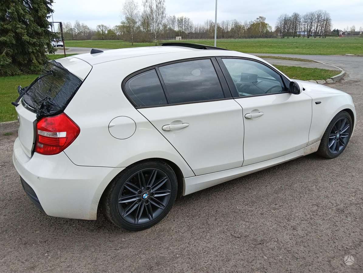 BMW 118, 2.0 l., Хэтчбек