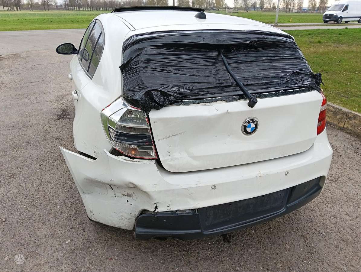 BMW 118, 2.0 l., hatchback