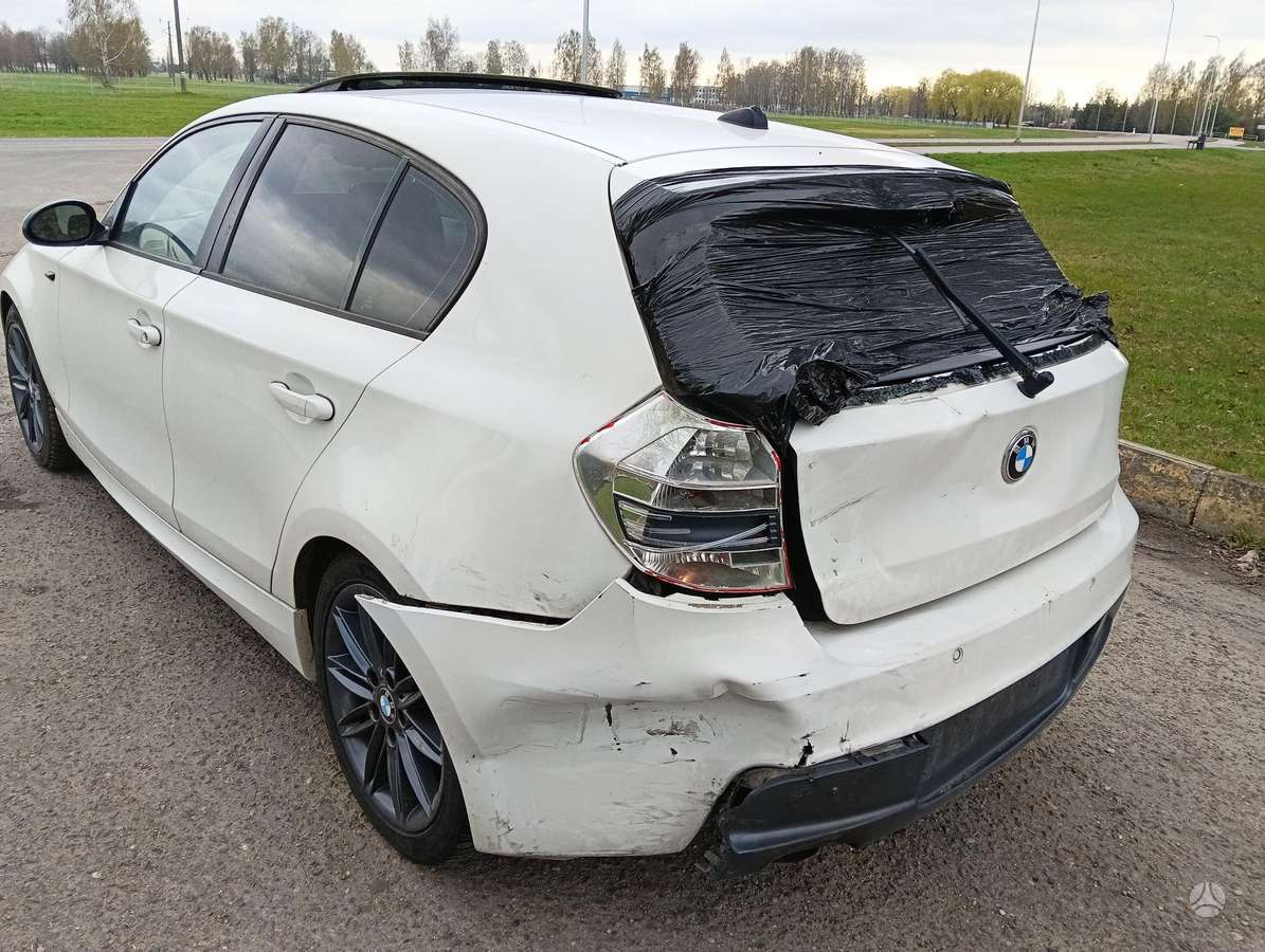 BMW 118, 2.0 l., hatchback