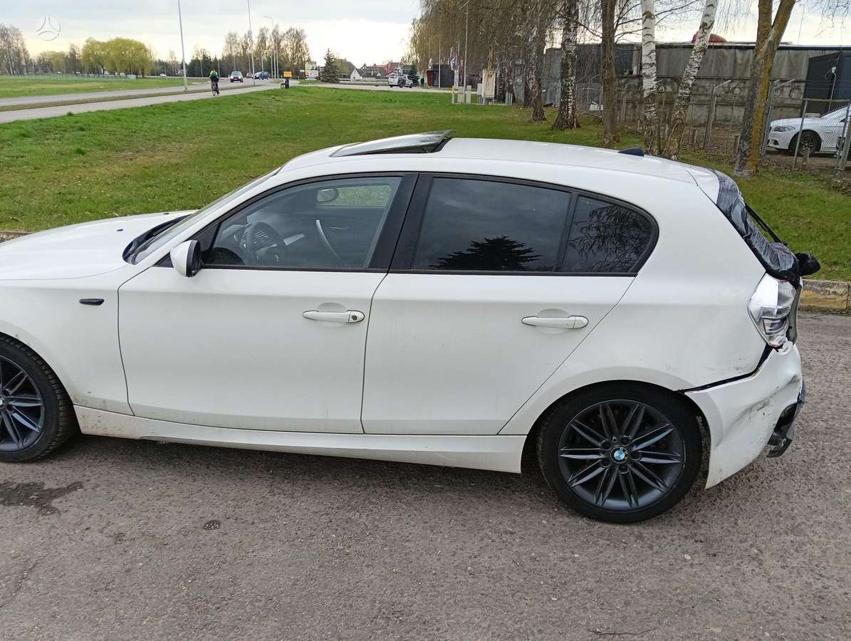 BMW 118, 2.0 l., Хэтчбек
