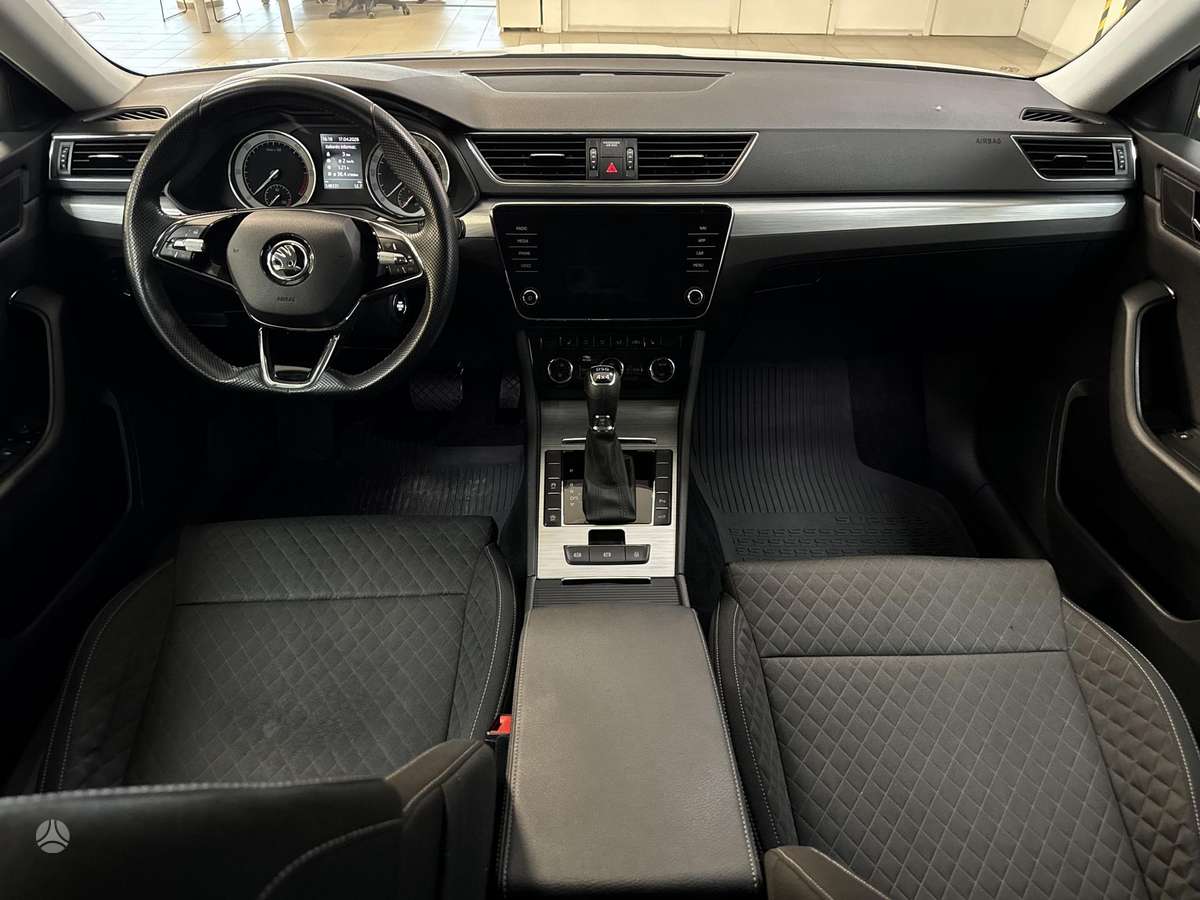 Skoda Superb, 2.0 l., Хэтчбек
