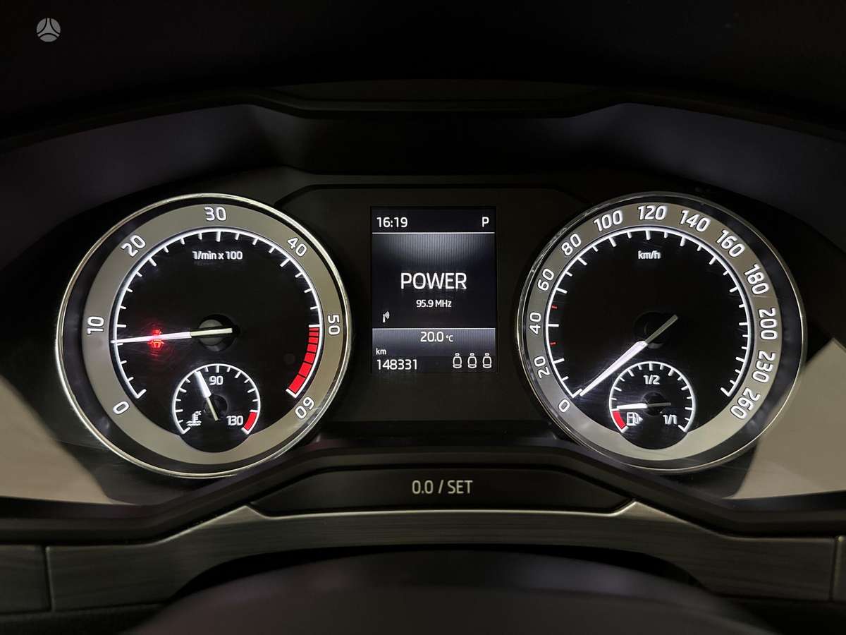 Skoda Superb, 2.0 l., Хэтчбек