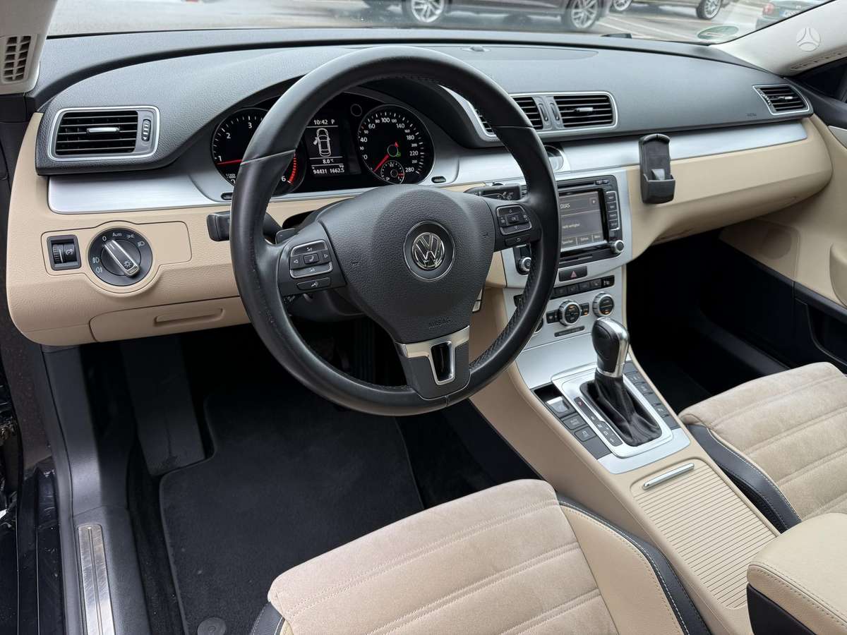 Volkswagen Passat CC - 9