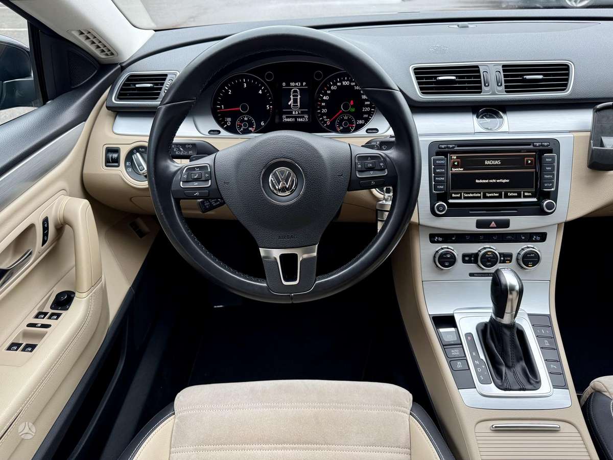 Volkswagen Passat CC - 10